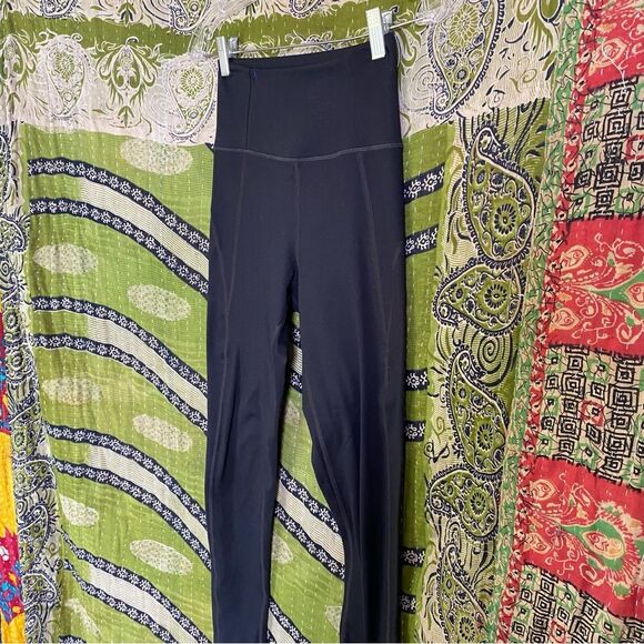 Girlfriend Collective Black High Rise Fleece Lined Leggings Size Small - Picture 6 of 16